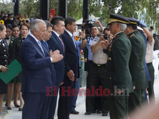 FOTOS: Así fue la ceremonia de ascensos de las Fuerzas Armadas