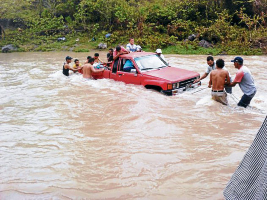 Municipios de Olancho quedan aislados a causa de lluvias