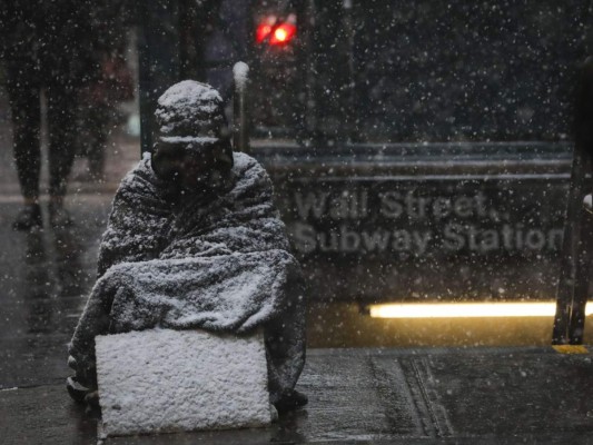 Ola de frío en Estados Unidos ya provocó al menos cinco muertes y anuló vuelos