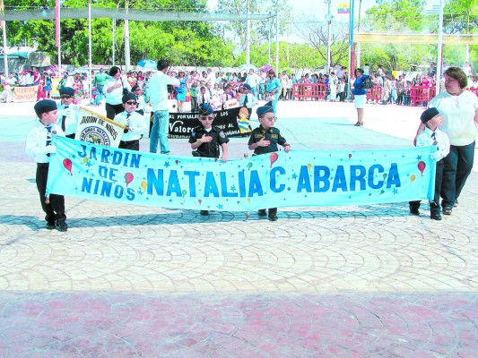 Centros de prebásica inauguraron los desfiles del 194 aniversario