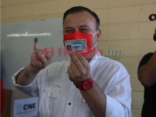 Así votaron los reconocidos líderes políticos de Honduras (Fotos)