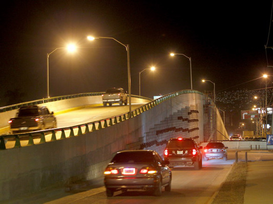 Habilitan paso aéreo en puente a desnivel en Suyapa y La Hacienda