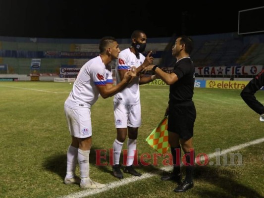 Celebración merengue y reclamos al árbitro: lo que no se vio del Olimpia-Marathón