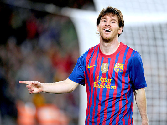 Messi regala cuatro goles a Guardiola en su despedida y se asegura 'Pichichi'
