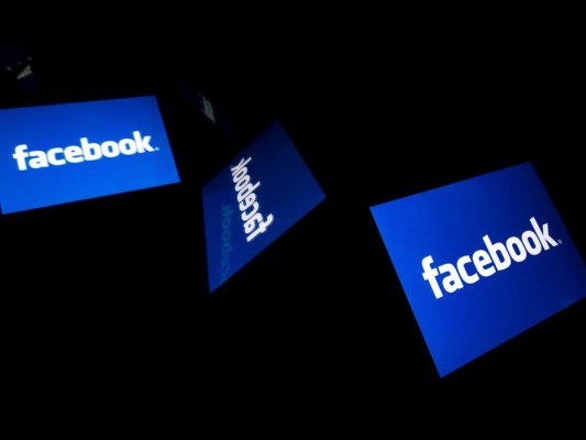 Facebook pone límites a grupos políticos con sitios de noticias disfrazados