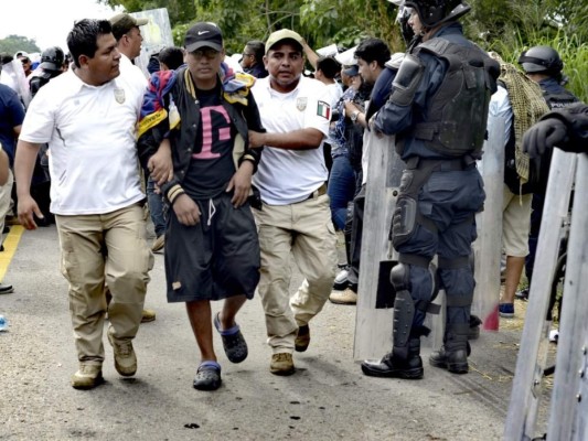 Detienen a más de 250 migrantes centroamericanos de la sexta caravana en México
