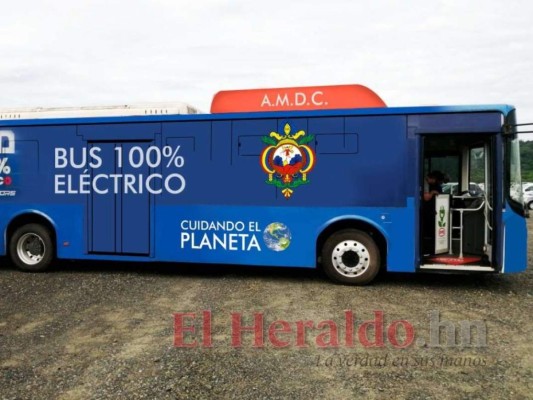 Usuarios no pagarán pasaje en el bus eléctrico de la capital