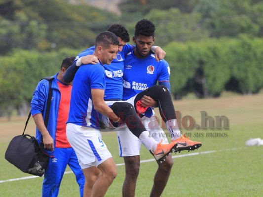 FOTOS: El dolor de Harold Fonseca tras lesionarse en el entreno de Olimpia