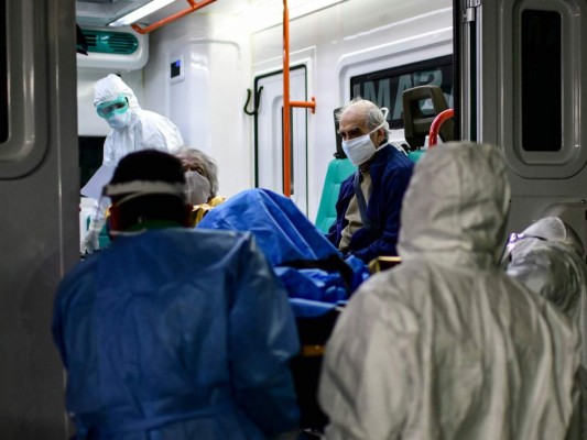 Contagios masivos de coronavirus en geriátrico de Argentina
