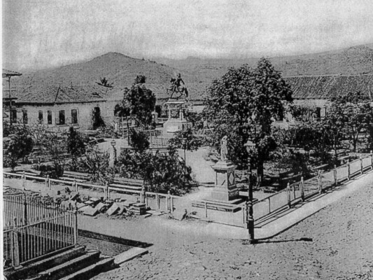 Históricas imágenes muestran cómo lucían los emblemáticos lugares de Tegucigalpa