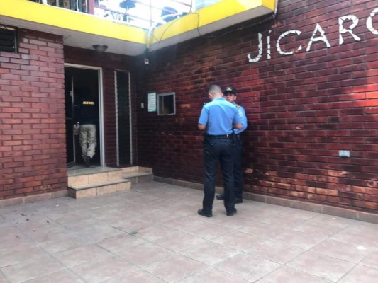 Capturan a subinspector de la Policía Nacional por la muerte de un comerciante en San Pedro Sula