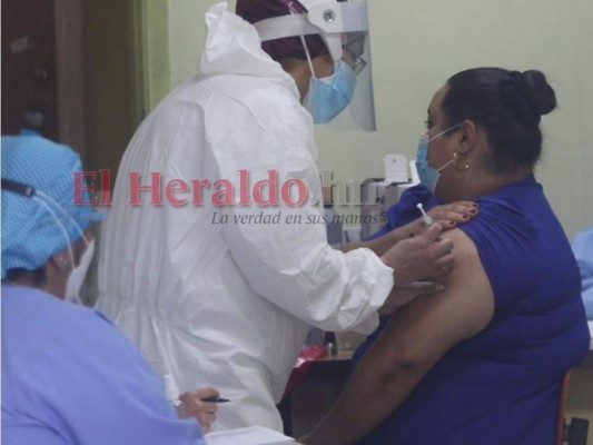 Honduras espera que lleguen 91,200 dosis de Covax este mes