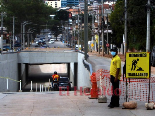 Habilitan paso por el túnel de La Reforma en la capital de Honduras