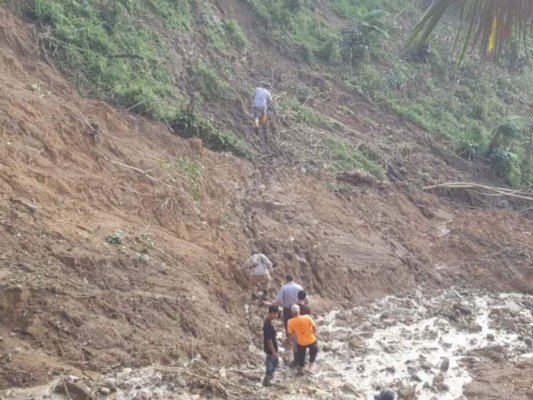 FOTOS: Destrucción y desesperación en Santa Bárbara tras paso de Eta y Iota   
