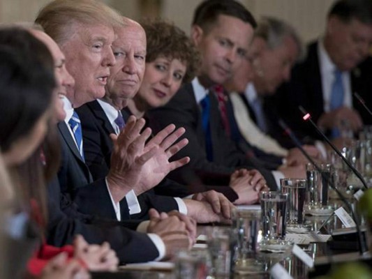 Fiscales demócratas pelean contra restricciones migratorias de Donald Trump &nbsp;&nbsp;