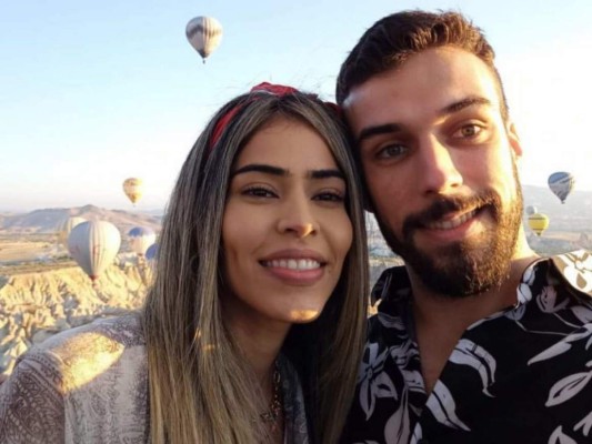 Piden votaciones masivas para que Mariela Lemus y Alejandro Royg sigan en reality turco&nbsp;&nbsp;