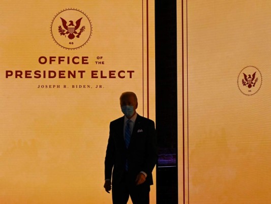 Mexicanos deportados esperan que Biden modere política migratoria