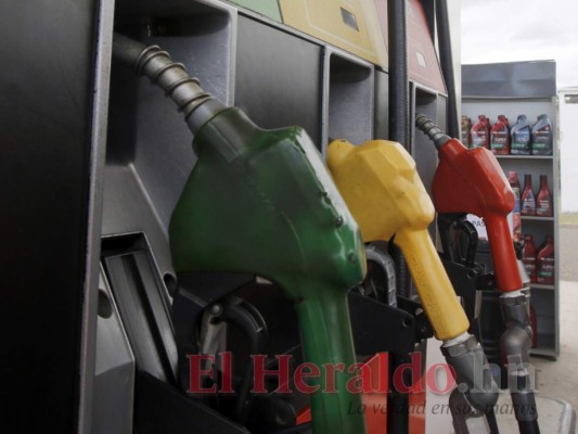 El diésel baja a 81.79 lempiras el galón en la capital
