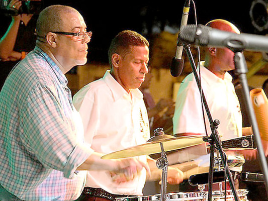 Muere Jairo Varela, director del Grupo Niche