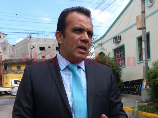 Raúl Suazo aduce que se ha cometido una arbitrariedad con los aseguramientos a Elvin Santos