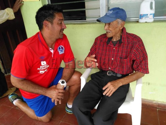 Olimpia visita asilo de ancianos previo al duelo ante Altamira