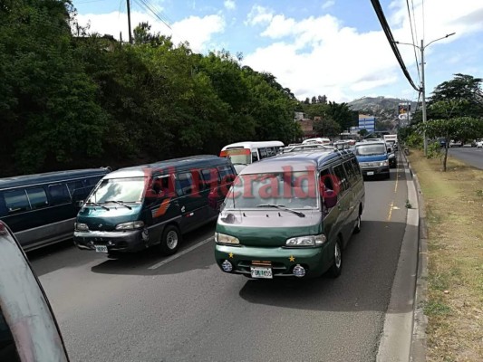 Así fue la caravana de buses 'brujitos' en la capital