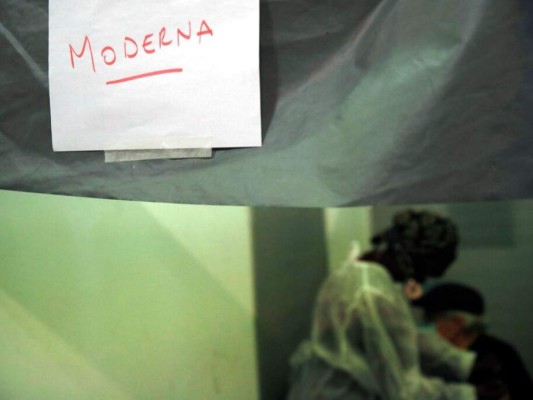 Vacuna de Moderna dura al menos seis meses, indica estudio&nbsp;&nbsp;