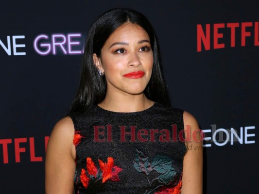 Gina Rodríguez se disculpa por cantar insulto racial