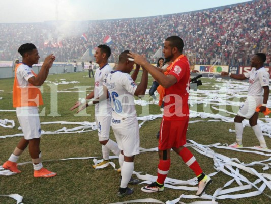 Jugadores del Olimpia confían en alzar la copa en la Final del torneo Clausura