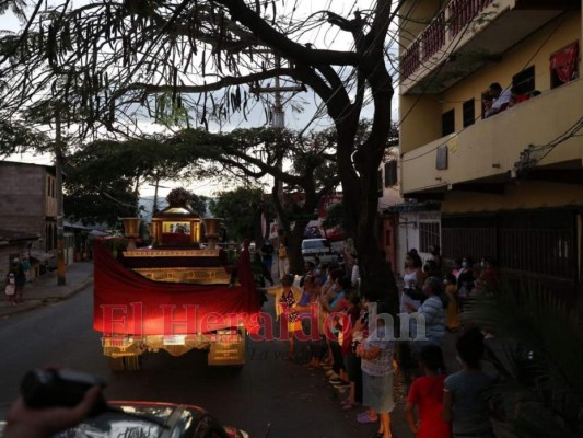 FOTOS: Así fue el recorrido del Santo Entierro de Jesús