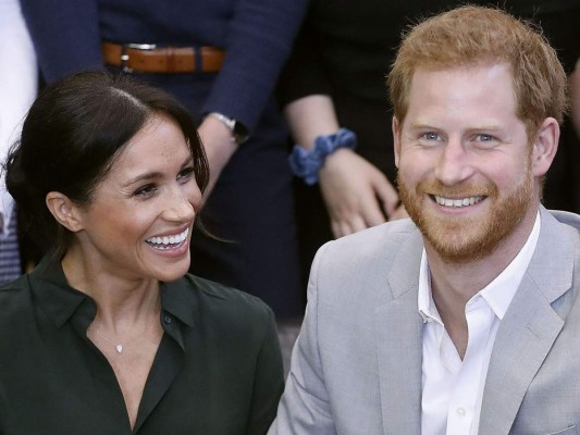 Bebé de Meghan Markle y el príncipe Harry no llegaría al trono de Inglaterra
