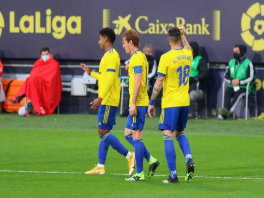Lluvia de elogios recibe Anthony 'El Choco ' Lozano tras su partido con Cádiz