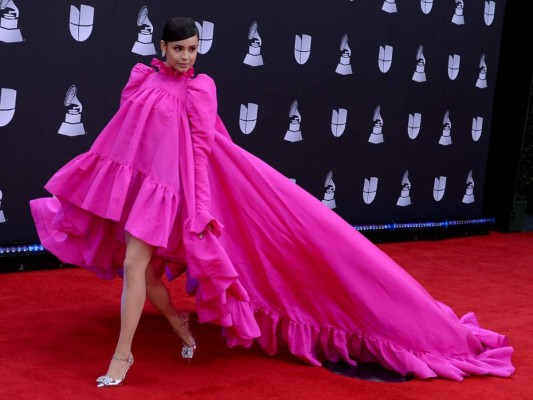 FOTOS: Los looks más extravagantes de los Latin Grammy 2019