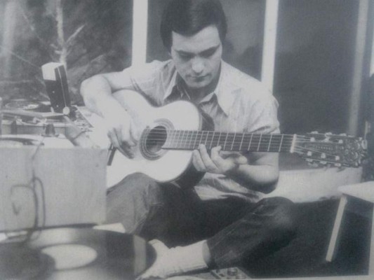 'Fuiste mía un verano', la icónica canción de Leonardo Favio, cumple 50 años