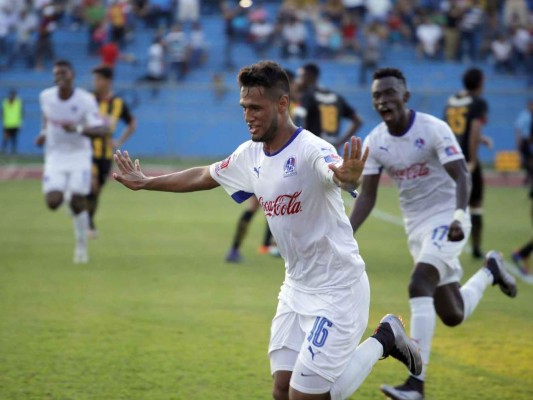 Alex López sigue en Olimpia