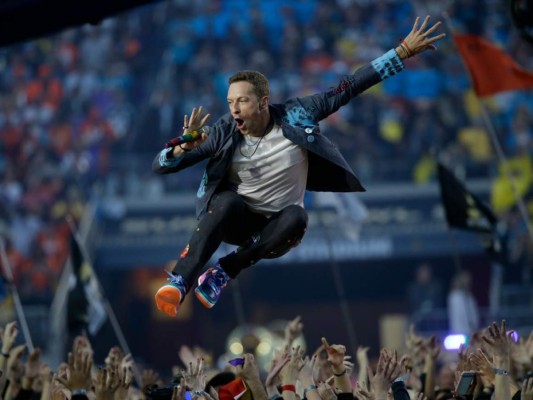 Coldplay se acompañó de Beyoncé y Bruno Mars en show de medio tiempo del SB 50