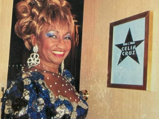 Crean muñeca barbie inspirada en Celia Cruz ¡Mira cómo luce!