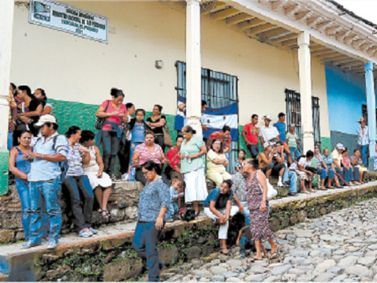 Se toman RNP de Yuscarán para detener cambios de domicilio