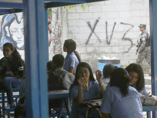 Criminal disputa por territorio acecha al instituto Saúl Zelaya