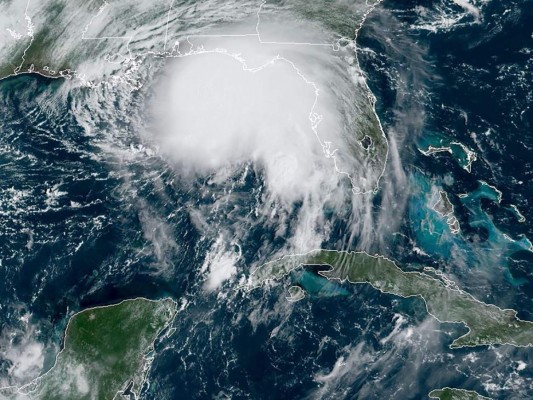 FOTOS: Huracán Sally amenaza EEUU con inundaciones mortales