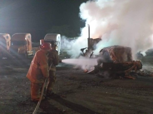 Las fotos que dejó la quema a siete cabezales en un plantel en San Pedro Sula