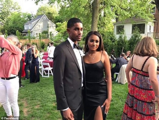 Sasha Obama lució hermosa en su fiesta de graduación