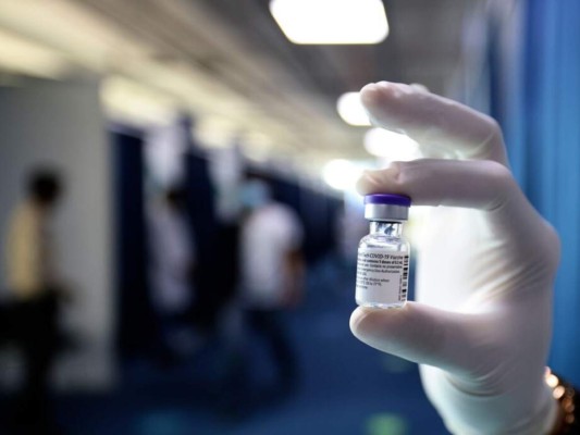 Reino Unido pide que eviten la desinformación sobre las vacunas  