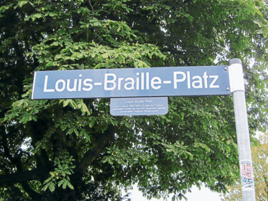 Louis Braille, una luz para los no videntes