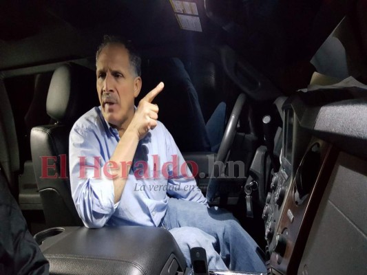 Tres semanas estará en reposo Nasry 'Tito' Asfura tras accidente