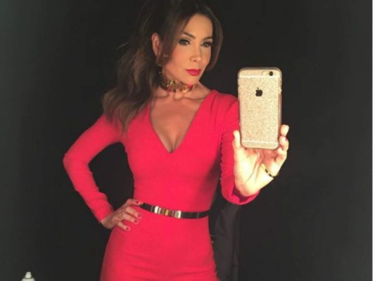 Patricia Manterola presume cuerpazo a sus 44 años