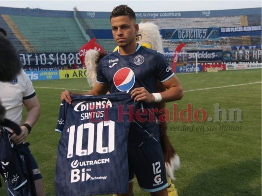 La bronca de Troglio, invitado de lujo: lo que no se vio en el Motagua-Olimpia (Fotos)