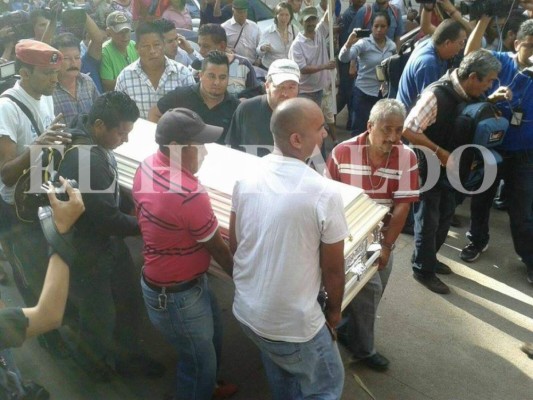 Honduras: Llegan restos de Berta Cáceres a La Esperanza