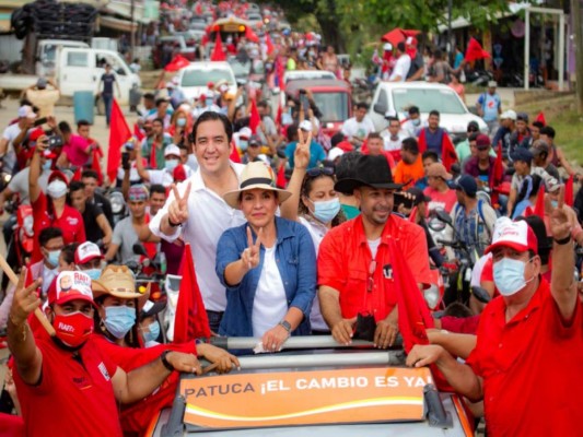 Con promesas y pidiendo voto en plancha, candidatos a la presidencia recorren Honduras (FOTOS)