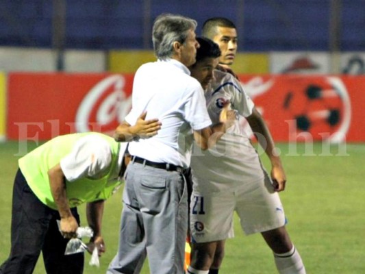 Olimpia le dice adiós a Héctor Vargas y hola a Carlos Restrepo